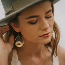 Load image into Gallery viewer, Large Botanical Earrings - Daisy