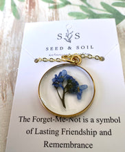 Load image into Gallery viewer, Gold Botanical Necklace - Large Round