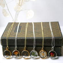 Load image into Gallery viewer, Gold Botanical Necklace - Deep Round