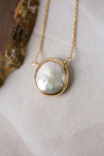 Load image into Gallery viewer, Pearl Necklace