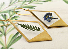 Load image into Gallery viewer, Gold Botanical Earrings