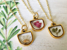 Load image into Gallery viewer, Gold Botanical Necklace - Half-Circle