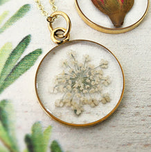Load image into Gallery viewer, Gold Botanical Necklace - Large Round