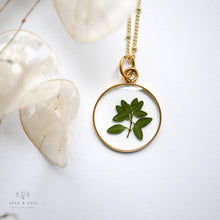 Load image into Gallery viewer, Gold Botanical Necklace - Large Round