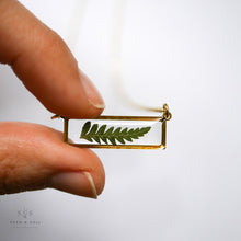 Load image into Gallery viewer, Gold Botanical Necklace - Bar