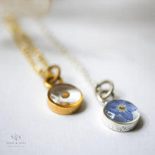 Load image into Gallery viewer, Gold Botanical Necklace - Small Circle