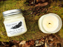 Load image into Gallery viewer, Oakmoss & Amber Soy Candle