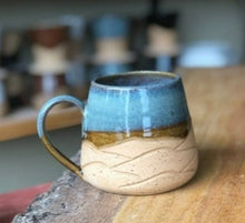 Load image into Gallery viewer, Handmade Mountain Mug
