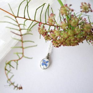 Small Heirloom Oval Necklace