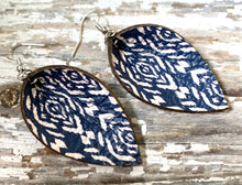 Load image into Gallery viewer, Leather Earrings - Medium
