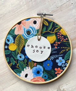 Embroidery Hoop Decor - Choose Joy