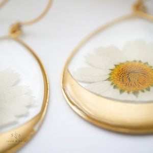 Large Botanical Earrings - Daisy